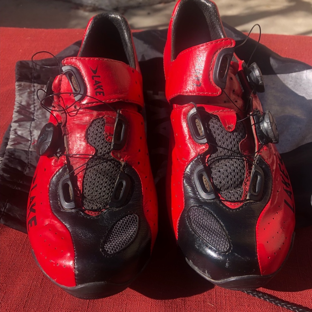 Men’s cycling shoes. CX-402.